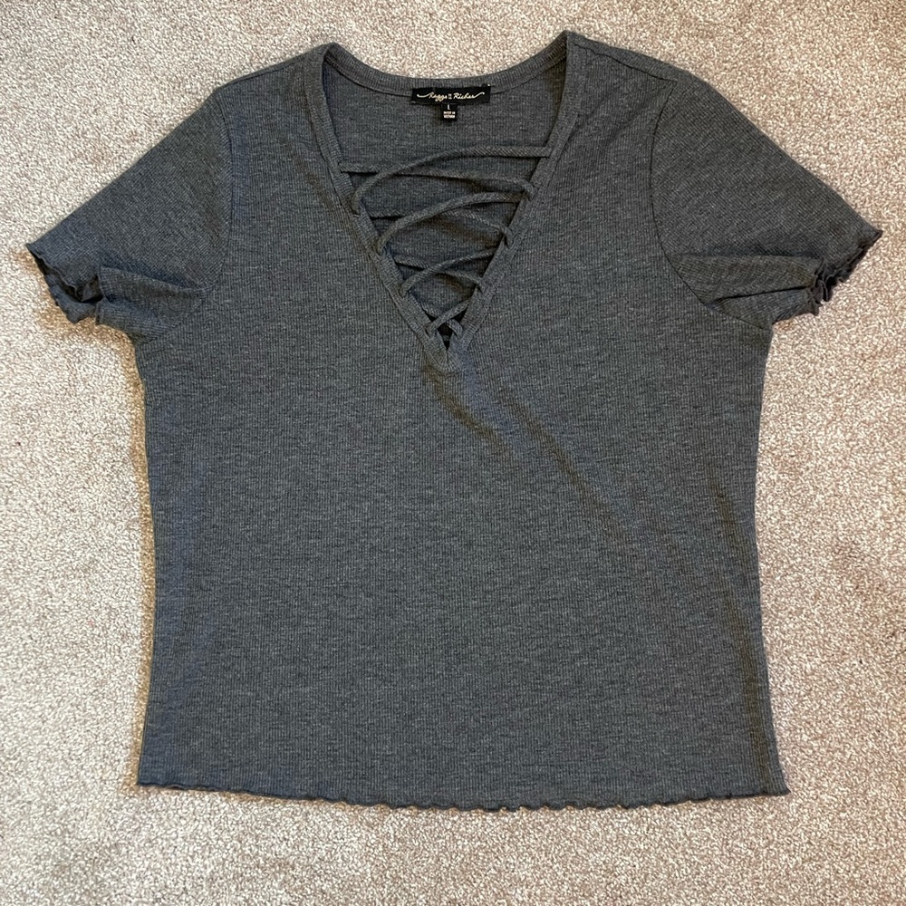 Rags II Riches large gray ribbed top